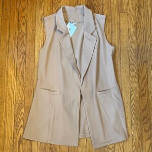 Sleeveless Tan Women's Jacket Large
